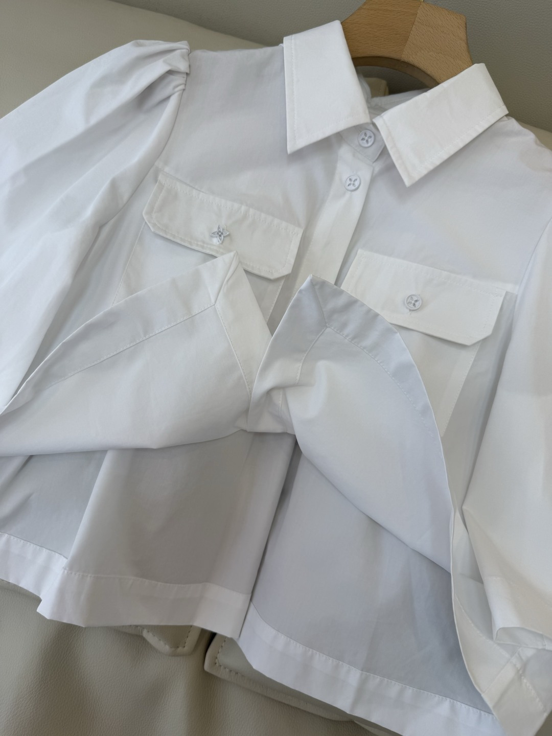 CY0118#新款衬衫。L V 极简 宽松 短袖衬衫 白色 SM L