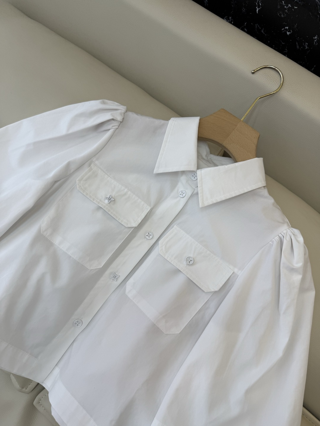 CY0118#新款衬衫。L V 极简 宽松 短袖衬衫 白色 SM L