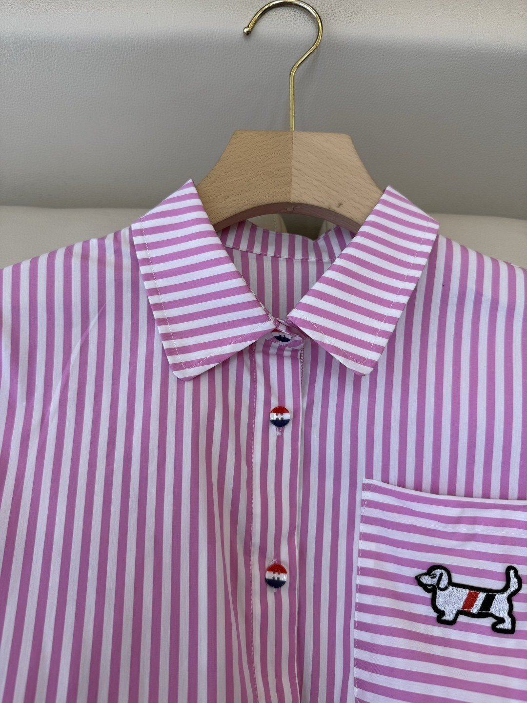 CY0121#新款衬衫。TB 小狗绣花 短袖条纹 衬衫 蓝色 粉色 SM L