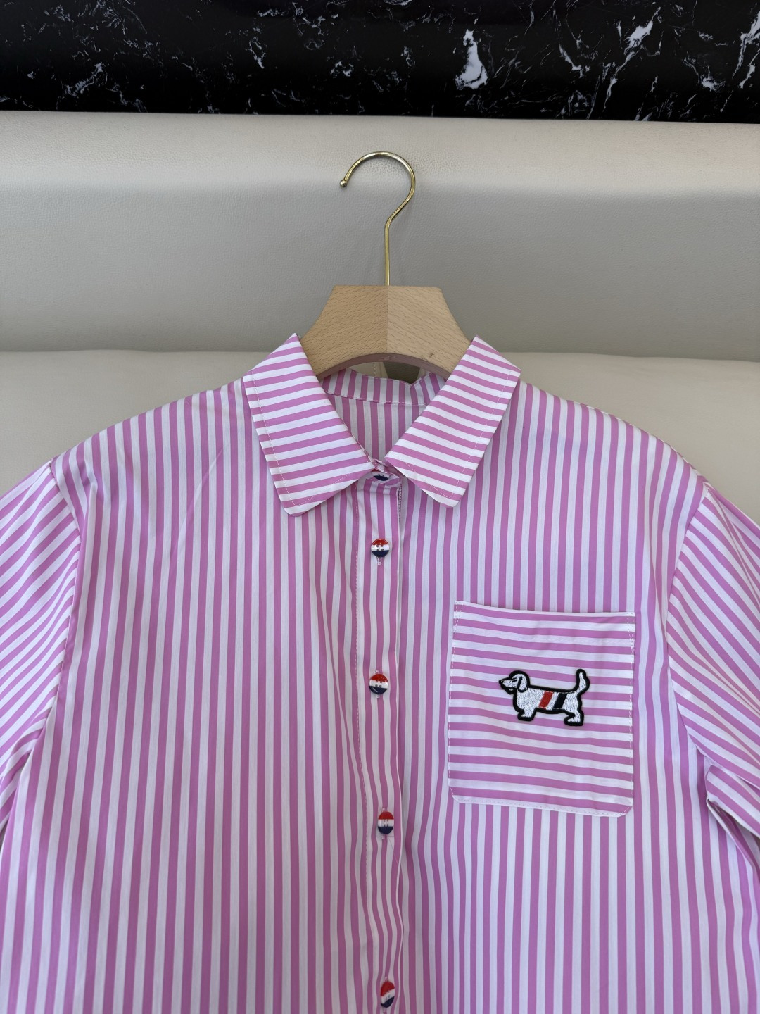 CY0121#新款衬衫。TB 小狗绣花 短袖条纹 衬衫 蓝色 粉色 SM L