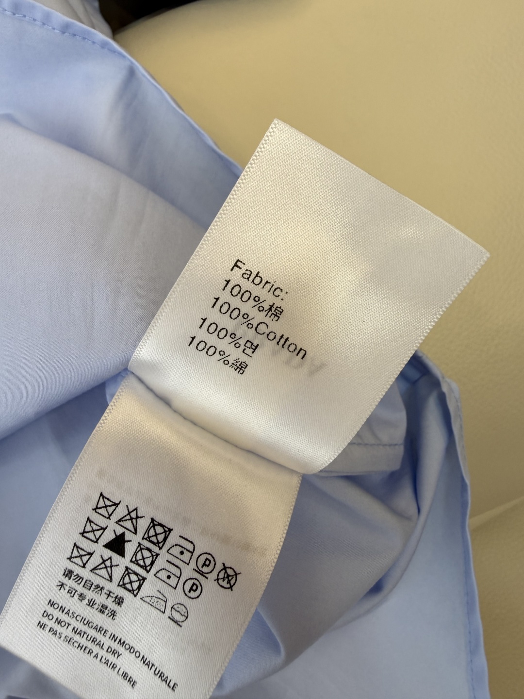 CY0115新款衬衫。PR三角标 翻领修身 短袖衬衫 白色 蓝色 粉色 SM L