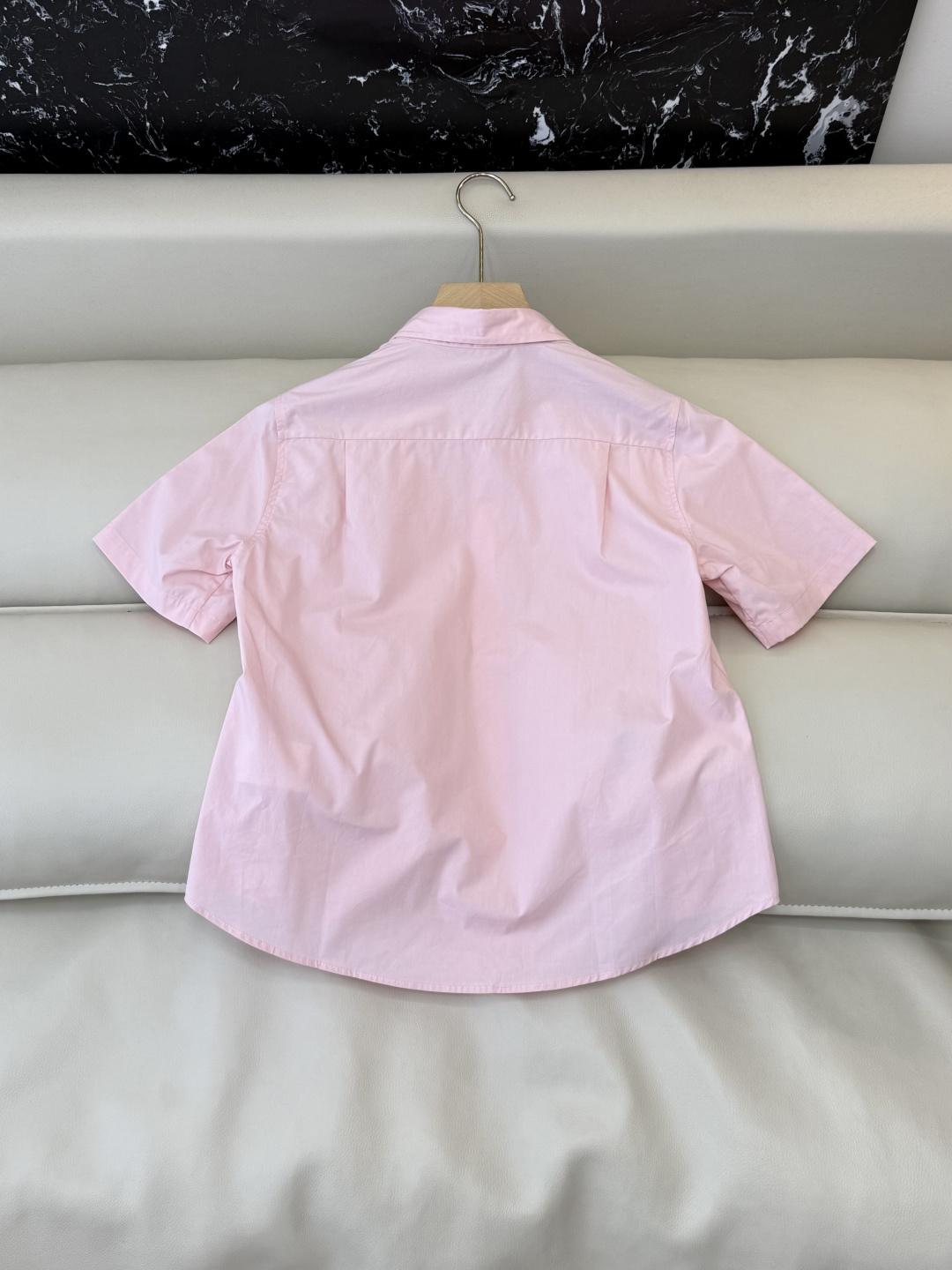 CY0114新款衬衫。Dior 小蜜蜂 绣花 翻领修身 短袖衬衫 白色 粉色 SM L