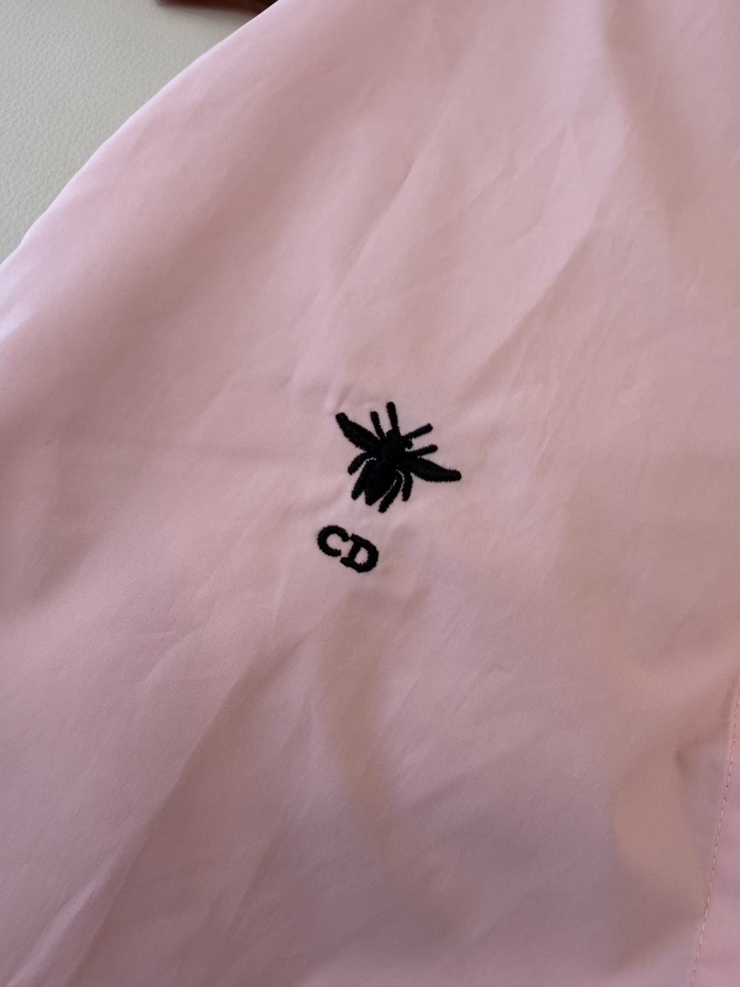 CY0114新款衬衫。Dior 小蜜蜂 绣花 翻领修身 短袖衬衫 白色 粉色 SM L