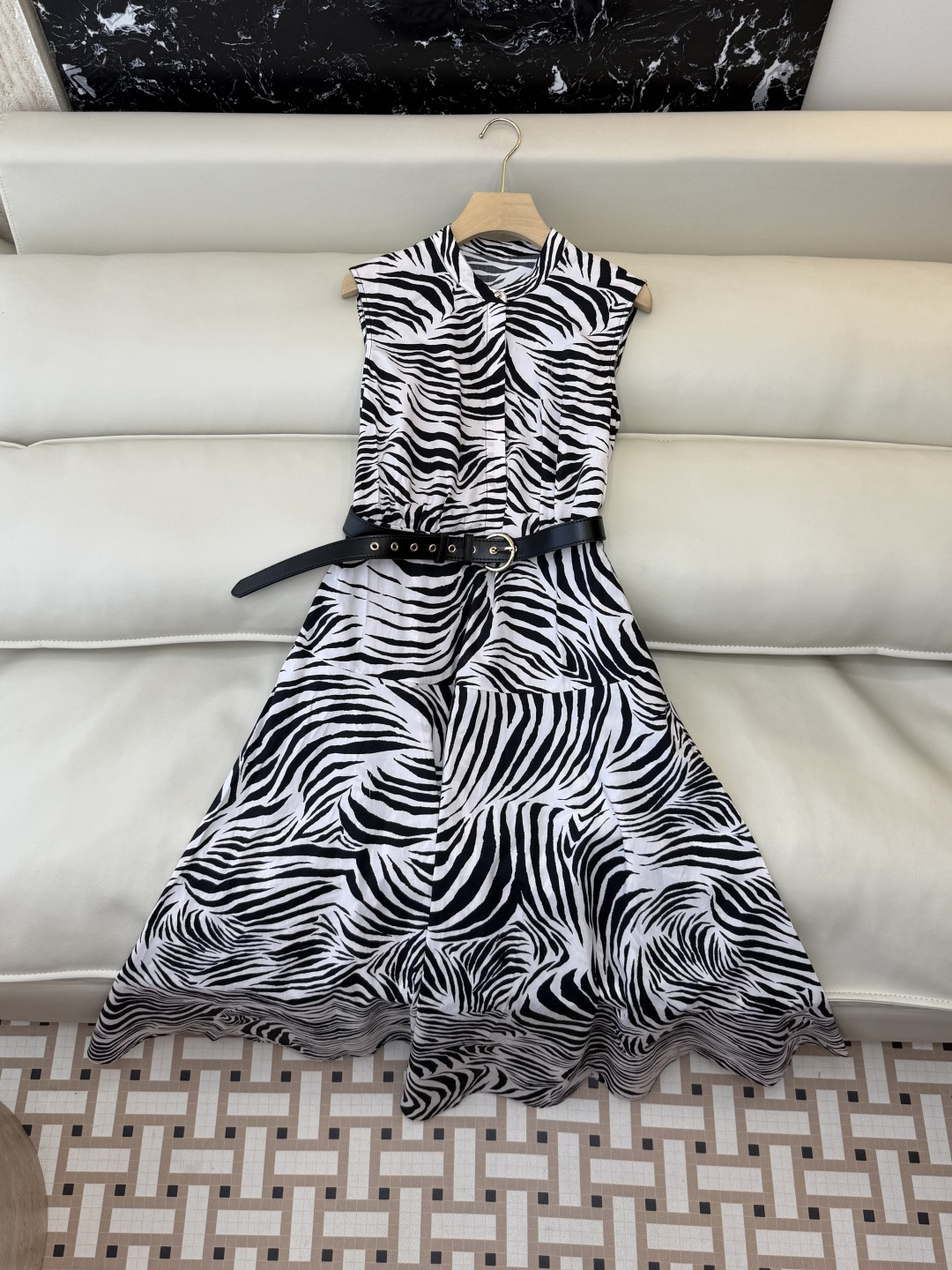 NO:829381,BS1170# new dress Max mara zebra print sleeveless slimming dress two colors 36-42,,skirts,19860909BS1170#新款连衣裙 Max mara 斑马纹印花无袖显瘦连衣裙 两色 36-42,,skirts,,Women's clothing