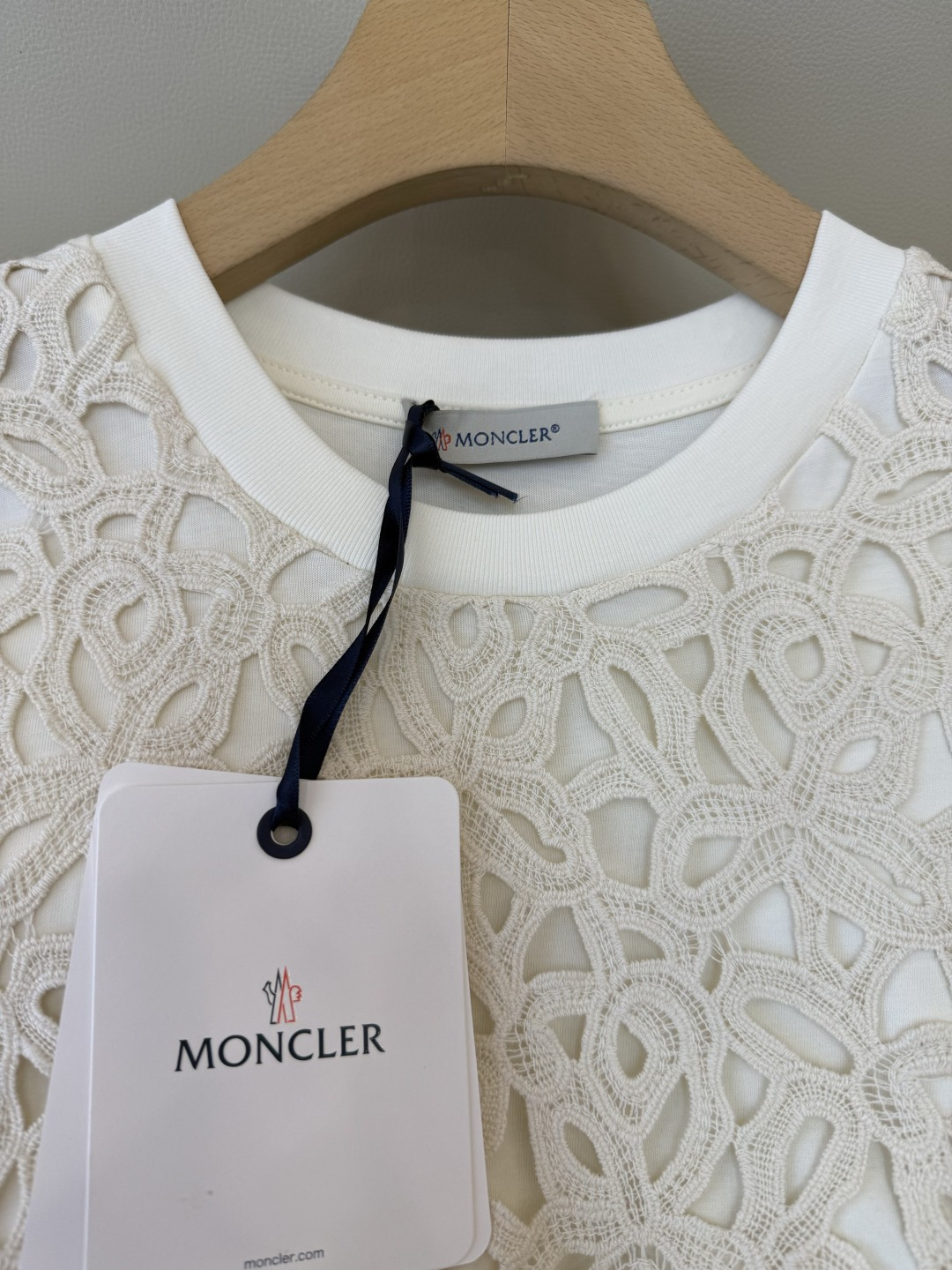 QG0208#新款T恤⚠️‼️Moncler 水溶蕾丝绣花镂空 短袖T恤 米白色 SML