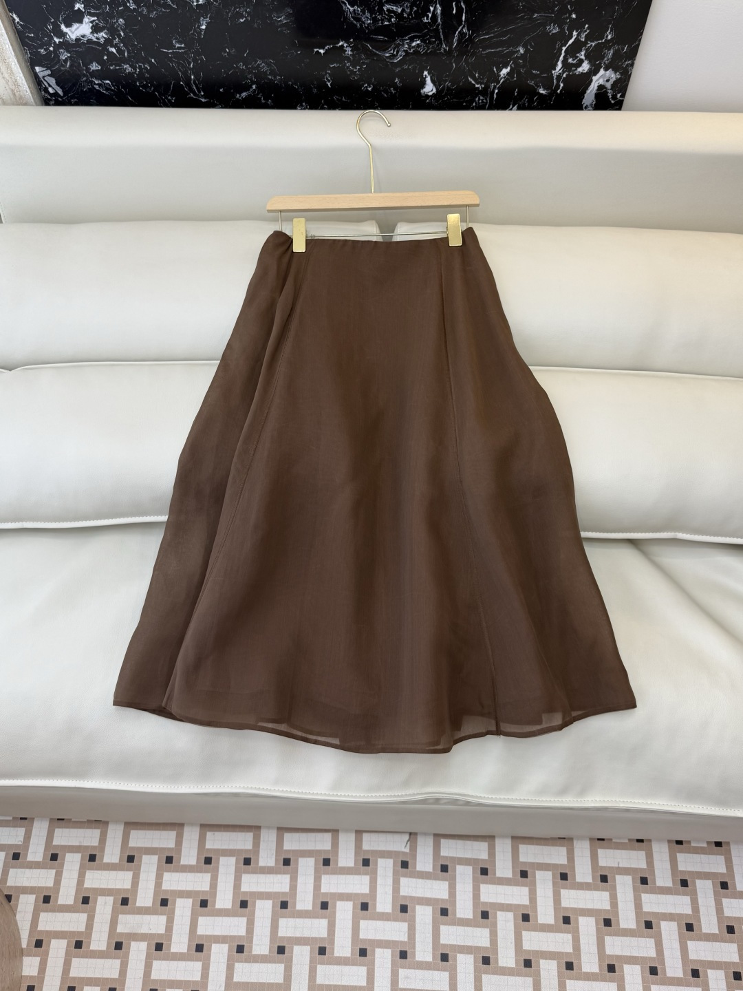 NO:829471,QD8072# new skirt P B C top version double layer silk organza skirt brown apricot olive green SMLXL,,skirts,real silk,19860909QD8072#新款半裙P B C 顶级版 双层真丝欧根纱半裙 棕色 杏色 橄榄绿 SMLXL,,skirts,real silk,,Women's clothing