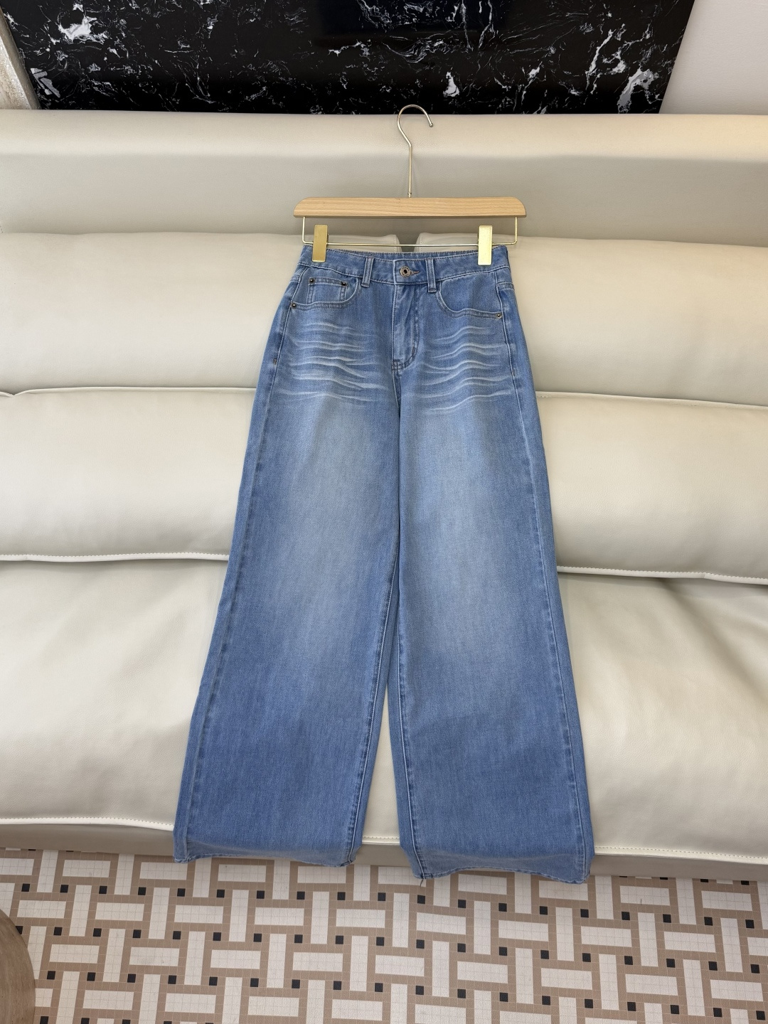 AW064#新款牛仔裤P‼️Loewe 绣花显瘦 牛仔长裤 蓝色 26-30