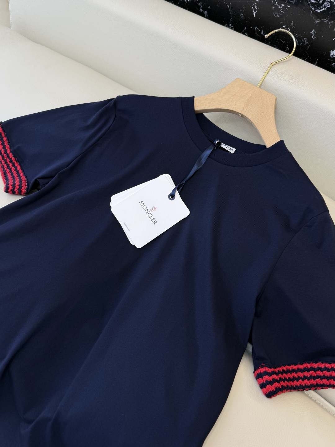QG0214#新款T恤P‼️Moncler 短袖T恤 宽松款 杏色 蓝色 SM L
