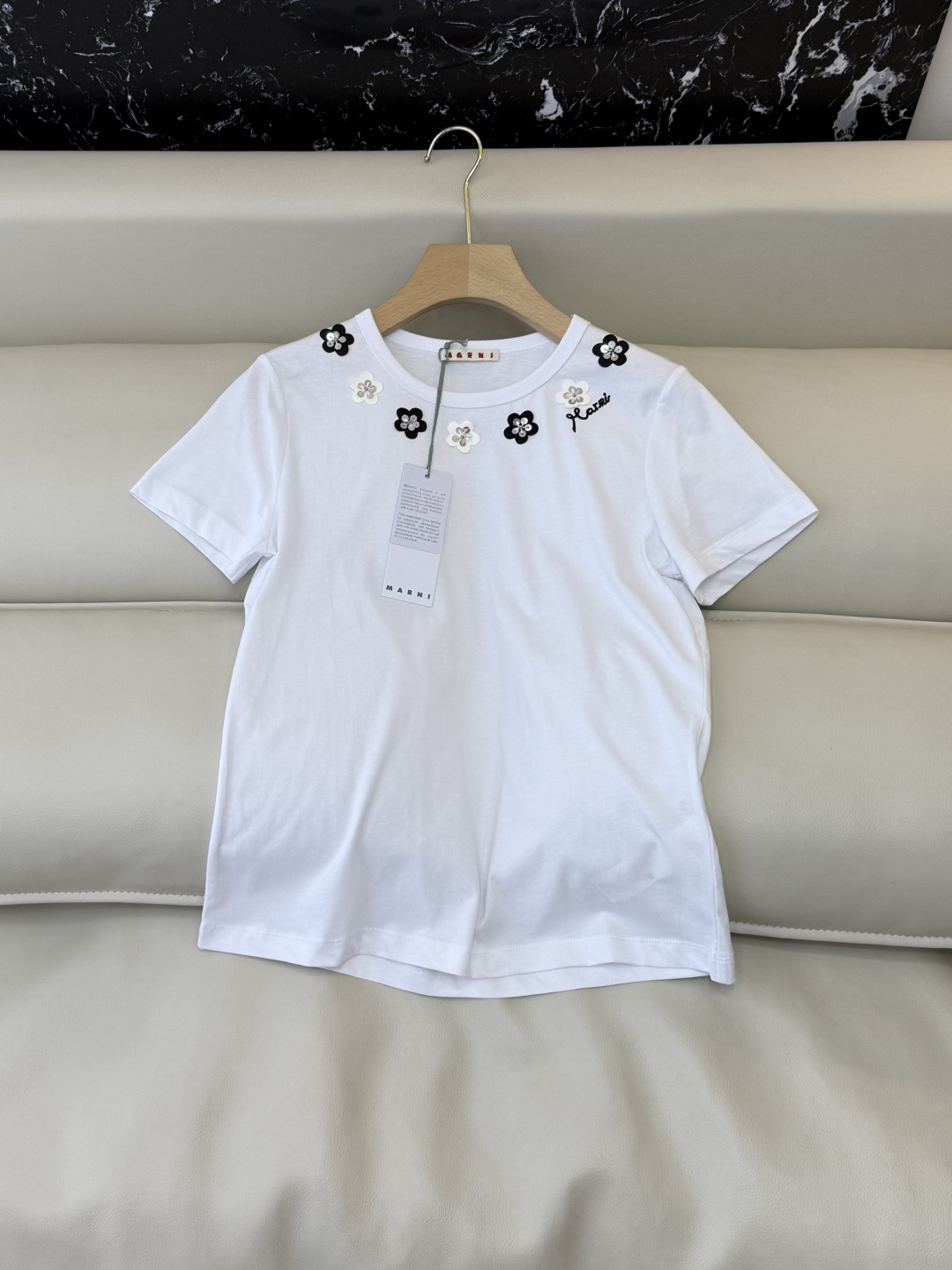 QG0217#新款T恤P‼️Marni 手工珠花 短袖T恤 显瘦 白色 SM L