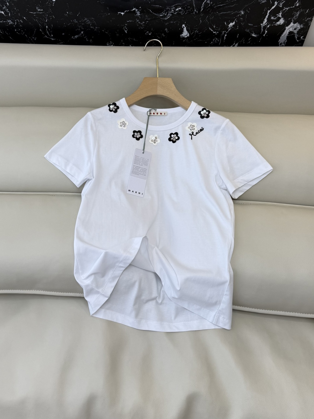 QG0217#新款T恤P‼️Marni 手工珠花 短袖T恤 显瘦 白色 SM L