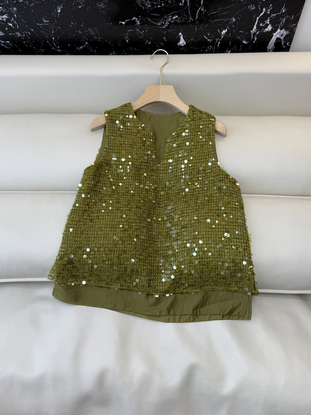 NO:820817,YJJ017# New top factory special version of the highest version on the market. The girl will inspect the goods, trim the three marks on the threads, and ship the goods. You can send pictures and take videos. If you want quality and service, add me on WeChat. We will not accept urgent orders.19860909YJJ017#新款上衣工厂特市面最高版本小妹验货、修剪线头上三标、发货可发图及拍视频,要品质要服务的加我微信,不接急单.P 超级爆款 珠片绣花 马甲 绿色 S-X L,女装,,Women's clothing