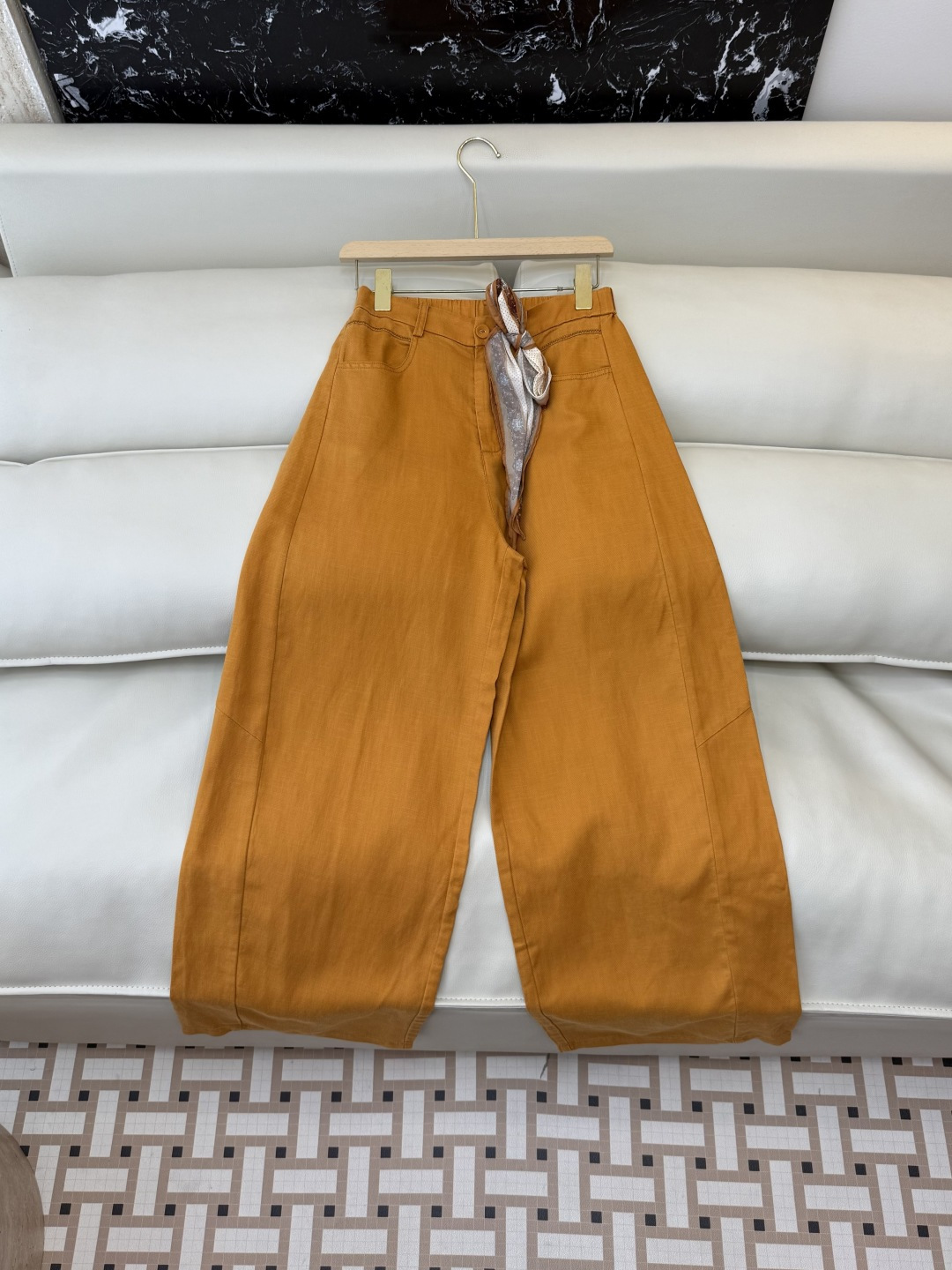 NO:821045,XM016# New trousers factory special version of the highest version on the market. The girl will inspect the goods, trim the three marks on the threads, and ship the goods. You can send pictures and take videos. If you want quality and service, add me on WeChat. I will not accept urgent orders. P 23 Linen. Silk scarf spliced ​​trousers, three colors SMLXL, women's clothing,19860909XM016#新款裤子工厂特市面最高版本小妹验货、修剪线头上三标、发货可发图及拍视频,要品质要服务的加我微信,不接急单.P 23 亚麻.丝巾拼接长裤 三色 SMLXL,女装,,Women's clothing