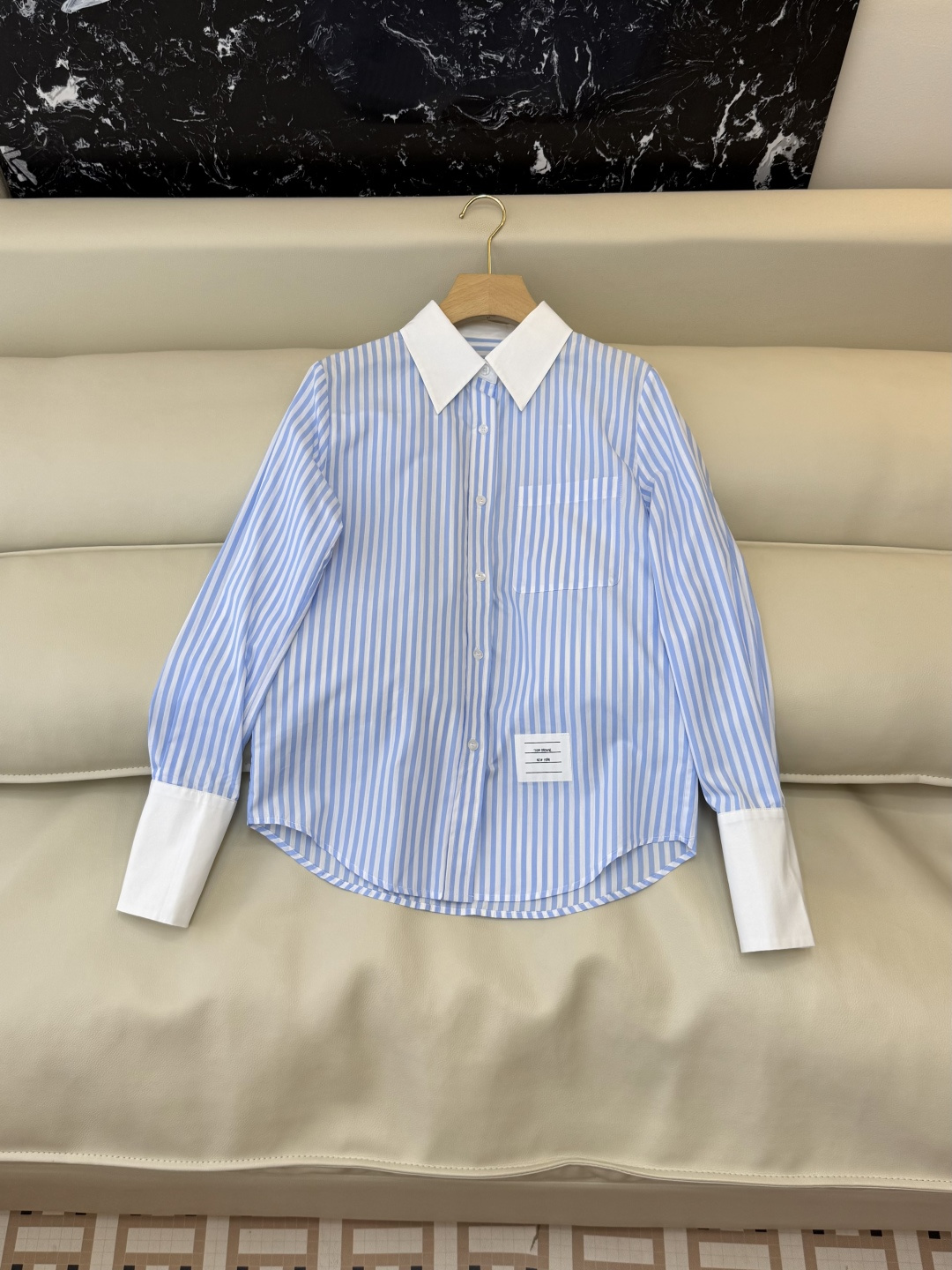 NO:821131,CY0133# New shirt P TB blue and white color matching striped long-sleeved shirt SML, Thom Browne-clothing,thom browne,shirts,19860909CY0133#新款衬衫P TB 蓝白拼色 条纹长袖衬衫 SML,汤姆布朗-服装,thom browne,shirts,,Women's clothing