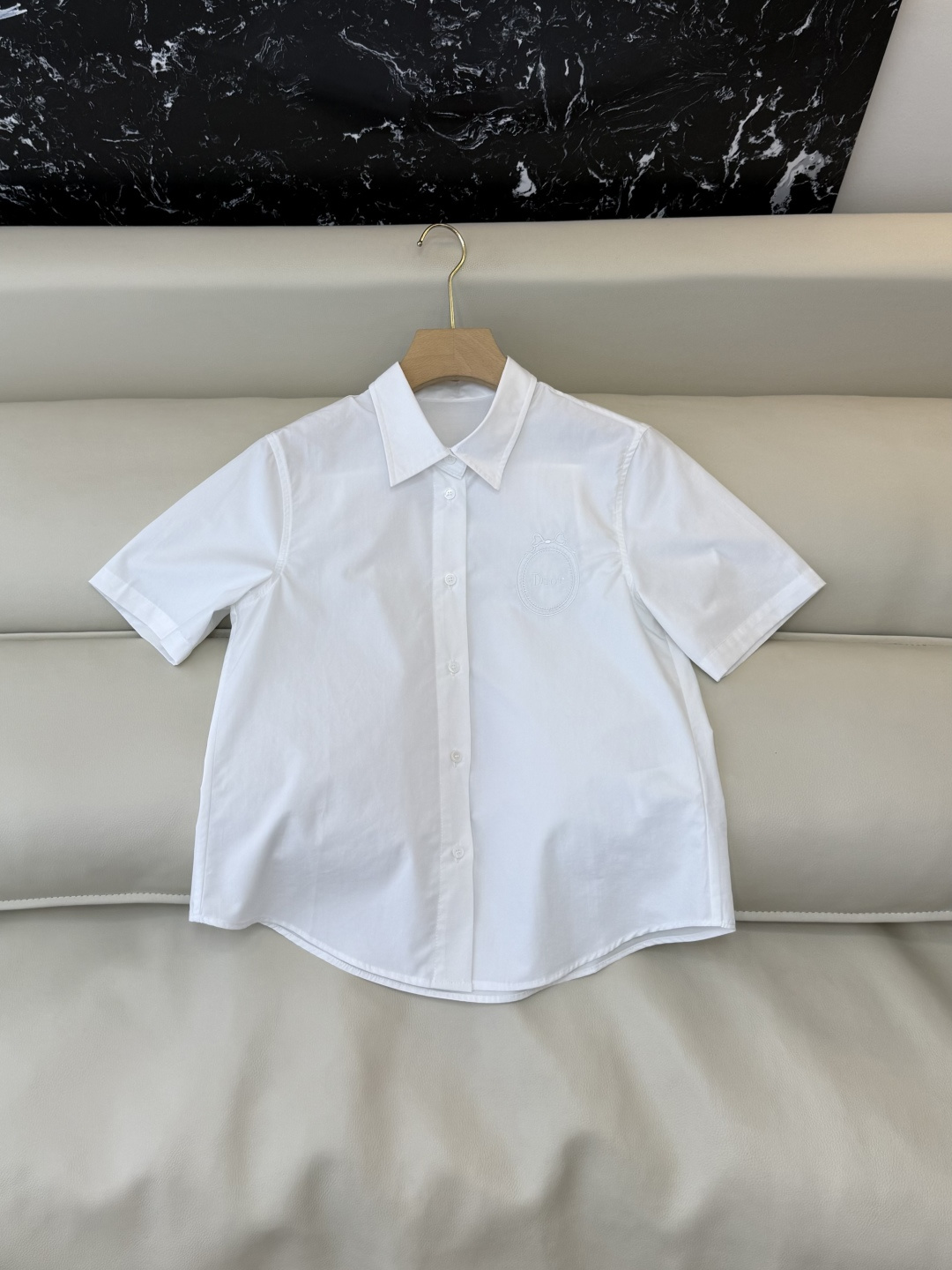 NO:821133,CY0132# New shirt P Dior embroidered short-sleeved shirt white SML, Dior-clothing, dior, dior, shirts, T-shirt,19860909CY0132#新款衬衫P Dior 绣花 短袖衬衫 白色 SML,迪奥-服装,dior,dior,shirts,T-shirt,,Women's clothing