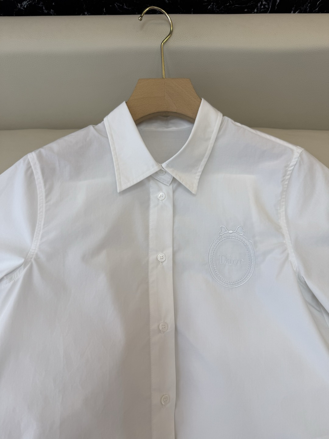 CY0132#新款衬衫。Dior 绣花 短袖衬衫 白色 SML