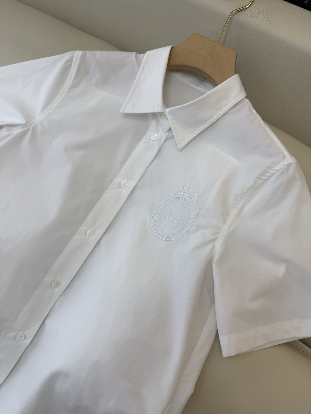 CY0132#新款衬衫。Dior 绣花 短袖衬衫 白色 SML