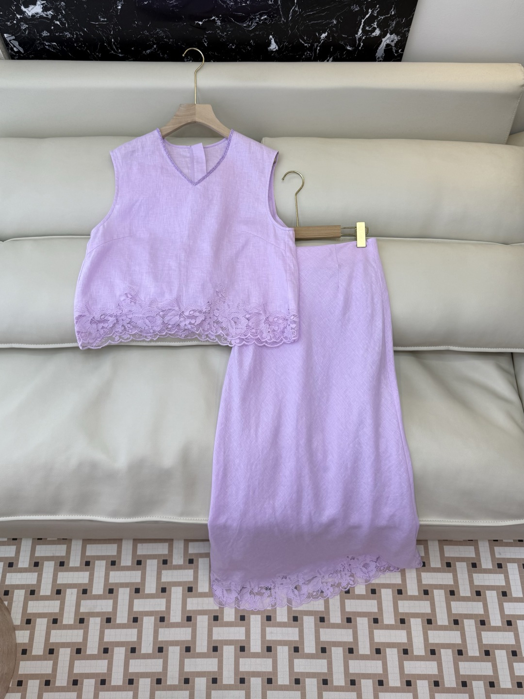 NO:821234,YM0128# New suit factory special version of the highest version on the market. The girl will inspect the goods, trim the three marks on the threads, and ship the goods. You can send pictures and take videos. If you want quality and service, please add me on WeChat. We will not accept urgent orders. P zimm linen heavy industry embroidery sleeveless top long skirt suit 4 colors SMLXL, Zimmerman-clothing, skirts,19860909YM0128#新款套装工厂特市面最高版本小妹验货、修剪线头上三标、发货可发图及拍视频,要品质要服务的加我微信,不接急单.P zimm 亚麻 重工刺绣 无袖上衣长半裙 套装4色 SMLXL,兹默曼-服装,skirts,,Women's clothing