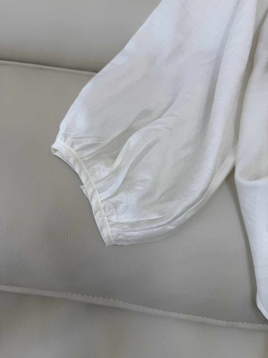 TW009#新款上衣⚠️‼️90% 天丝 精品 重工刺绣花 上衣 白色SML