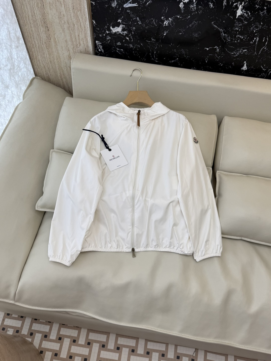 NO:825269,MN6005# The highest version on the new market. The girl inspects the goods, trims the three marks on the threads, and delivers the goods. You can send pictures and take videos. If you want quality and service, please add me on WeChat. We do not accept urgent orders. The jacket factory special p Mon mask sun protection long-sleeved jacket multi-color 0-1-2-3 size, mask-clothing, Moncler, jackets & coats,19860909MN6005#新市面最高版本小妹验货、修剪线头上三标、发货可发图及拍视频,要品质要服务的加我微信,不接急单.款外套工厂特p Mon 蒙口 防晒 长袖外套 多色 0-1-2-3码,蒙口-服装,Moncler,jackets & coats,,Women's clothing