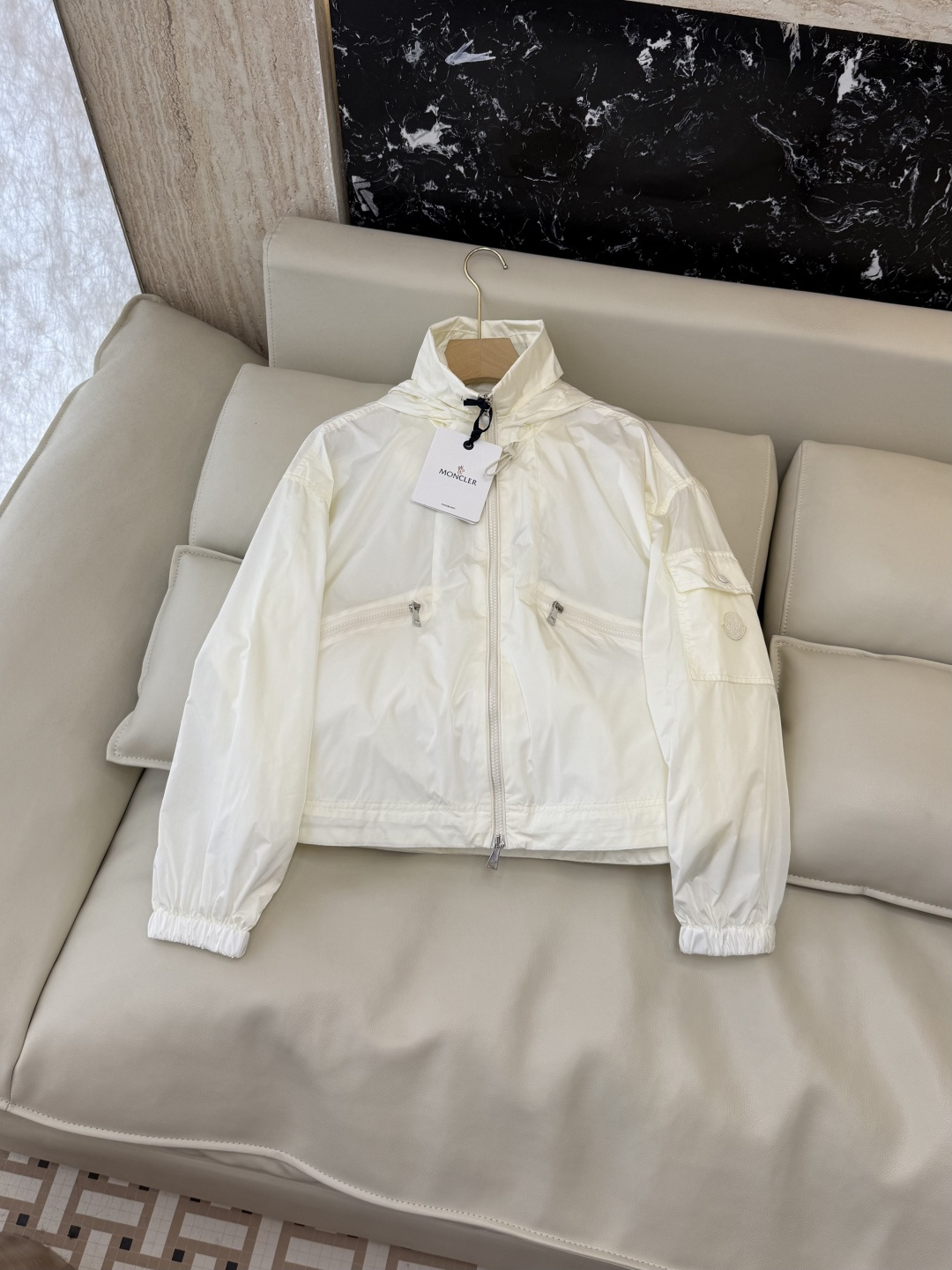 NO:825210,MN6004# The highest version on the new market. The girl inspects the goods, trims the three marks on the threads, and delivers the goods. You can send pictures and take videos. If you want quality or service, please add me on WeChat. We will not accept urgent orders. The jacket factory special p Mon mask sun protection long-sleeved jacket multi-color 0-1-2 size, mask-clothing, Moncler, jackets & coats,19860909MN6004#新市面最高版本小妹验货、修剪线头上三标、发货可发图及拍视频,要品质要服务的加我微信,不接急单.款外套工厂特p Mon 蒙口 防晒 长袖外套 多色 0-1-2码,蒙口-服装,Moncler,jackets & coats,,Women's clothing