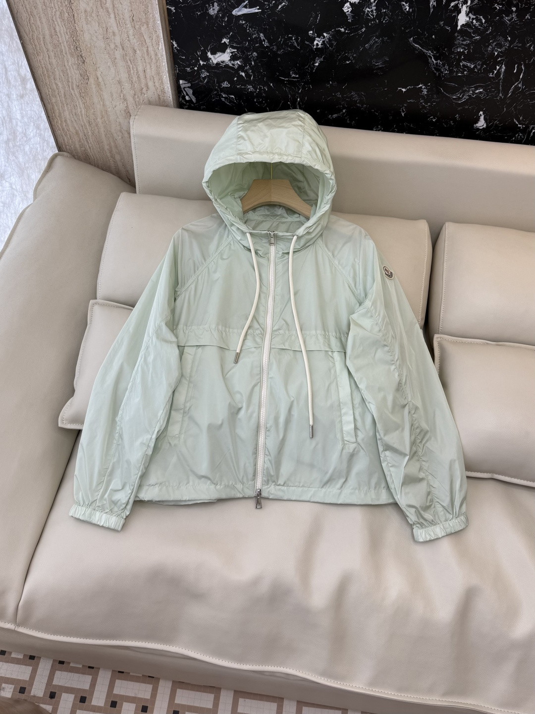NO:825187,MN6002# The highest version on the new market. The girl inspects the goods, trims the three marks on the threads, and delivers the goods. You can send pictures and take videos. If you want quality or service, please add me on WeChat. We will not accept urgent orders. The jacket factory special p Mon mask sun protection long-sleeved jacket multi-color 0-1-2-3 size, mask-clothing, Moncler, jackets & coats,19860909MN6002#新市面最高版本小妹验货、修剪线头上三标、发货可发图及拍视频,要品质要服务的加我微信,不接急单.款外套工厂特p Mon 蒙口 防晒 长袖外套 多色 0-1-2-3码,蒙口-服装,Moncler,jackets & coats,,Women's clothing