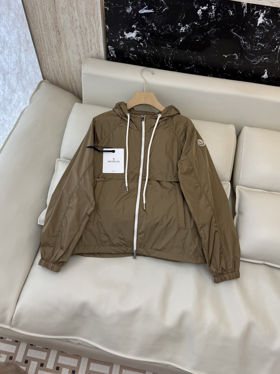 NO:825111,MN6002# The highest version on the new market. The girl inspects the goods, trims the three marks on the threads, and delivers the goods. You can send pictures and take videos. If you want quality or service, please add me on WeChat. We will not accept urgent orders. The jacket factory special p Mon mask sun protection long-sleeved jacket multi-color 0-1-2-3 size, mask-clothing, Moncler, jackets & coats,19860909MN6002#新市面最高版本小妹验货、修剪线头上三标、发货可发图及拍视频,要品质要服务的加我微信,不接急单.款外套工厂特p Mon 蒙口 防晒 长袖外套 多色 0-1-2-3码,蒙口-服装,Moncler,jackets & coats,,Women's clothing
