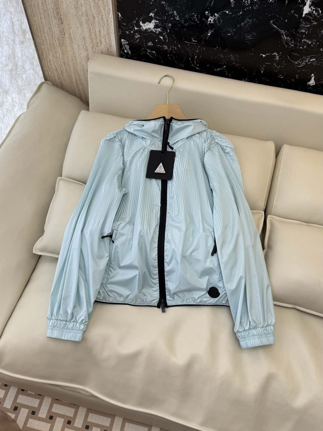 NO:825175,MN6007# The highest version on the new market. The girl inspects the goods, trims the three marks on the threads, and delivers the goods. You can send pictures and take videos. If you want quality or service, please add me on WeChat. We will not accept urgent orders. The jacket factory special p Mon masked sun protection long-sleeved jacket multi-color 0-1-2 size, mask-clothing, Moncler, jackets & coats,19860909MN6007#新市面最高版本小妹验货、修剪线头上三标、发货可发图及拍视频,要品质要服务的加我微信,不接急单.款外套工厂特p Mon 蒙口 防晒 长袖外套 多色 0-1-2码,蒙口-服装,Moncler,jackets & coats,,Women's clothing