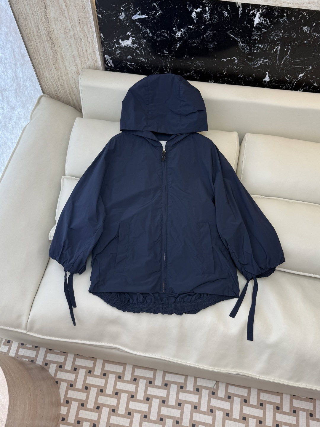 M2607#新款外套⚠️🌾Max mara 顶级版‼️皮标拉头 长袖防风外套  长款 藏青色 米色 咖色