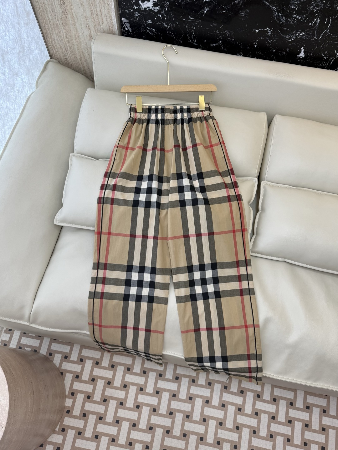 NO:826711,LF022# New Pants P Bur Classic Plaid Casual Pants S-XL, Burberry-clothing, burberry,19860909LF022#新款裤子P Bur 经典格纹 休闲长裤 S-XL,博柏利-服装,burberry,,Women's clothing