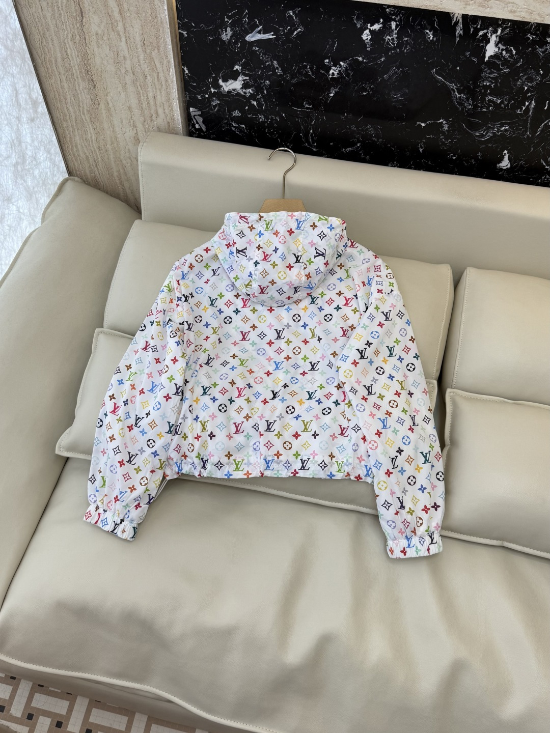 AQ010#新款外套⚠️工厂特批‼️LV 老花logo字母印花 长袖拉链外套 蓝色 白色 SML