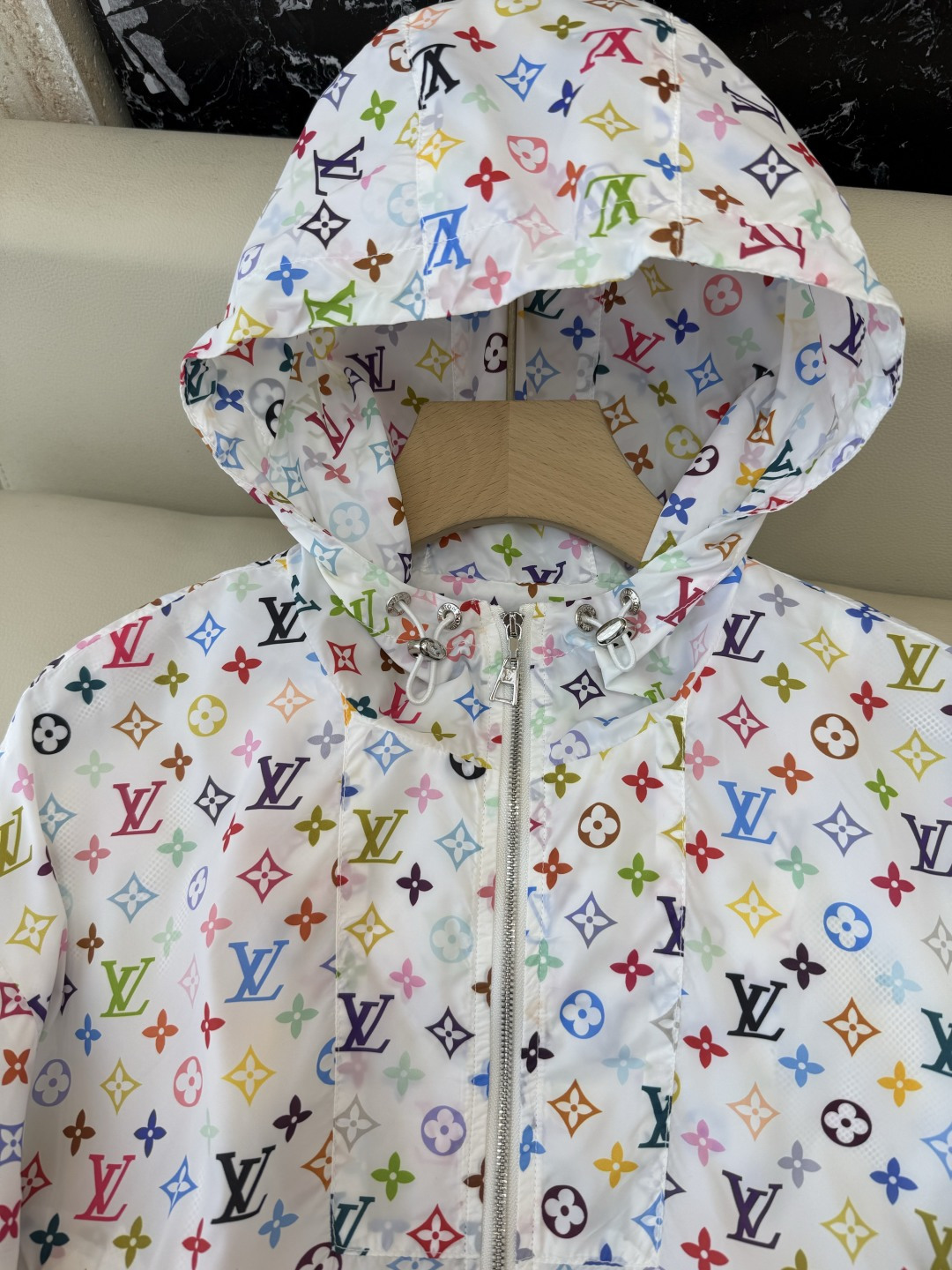 AQ010#新款外套⚠️工厂特批‼️LV 老花logo字母印花 长袖拉链外套 蓝色 白色 SML