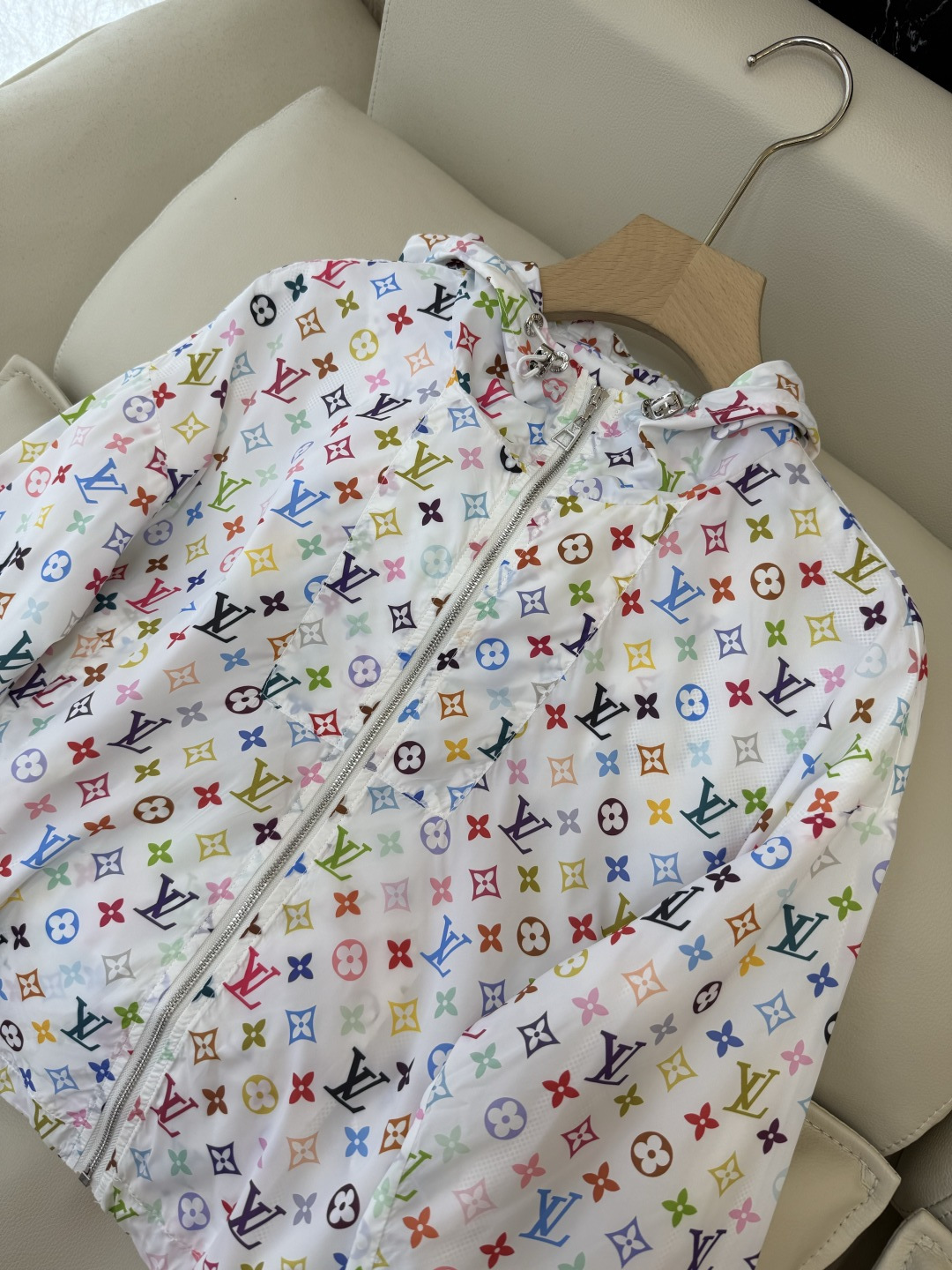 AQ010#新款外套⚠️工厂特批‼️LV 老花logo字母印花 长袖拉链外套 蓝色 白色 SML