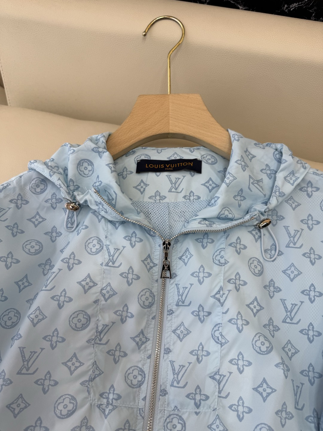 AQ010#新款外套⚠️工厂特批‼️LV 老花logo字母印花 长袖拉链外套 蓝色 白色 SML