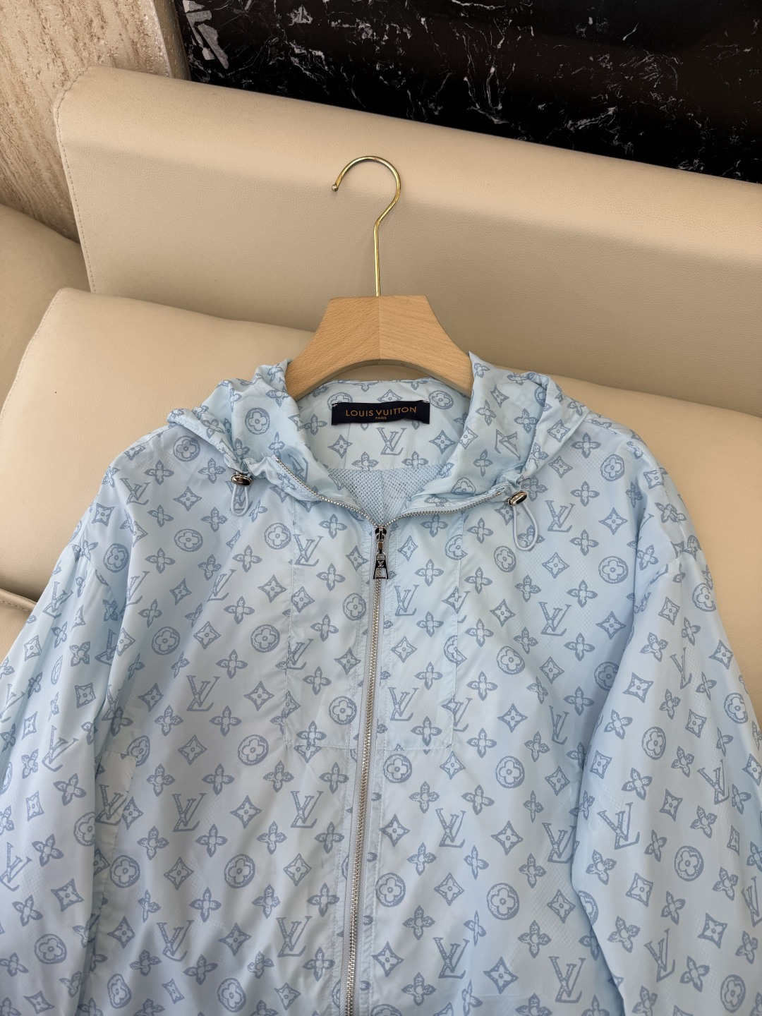 AQ010#新款外套⚠️工厂特批‼️LV 老花logo字母印花 长袖拉链外套 蓝色 白色 SML