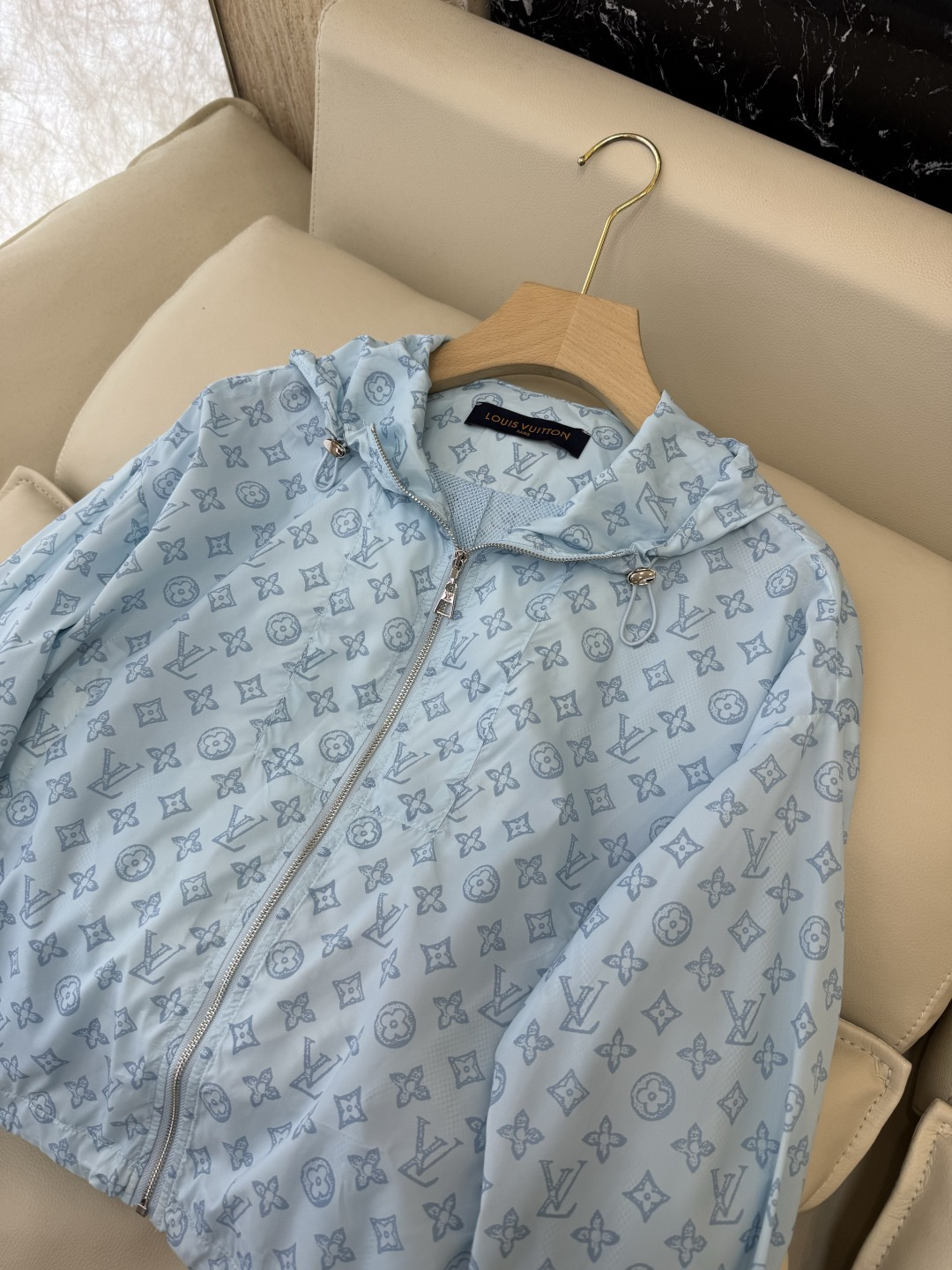 AQ010#新款外套⚠️工厂特批‼️LV 老花logo字母印花 长袖拉链外套 蓝色 白色 SML