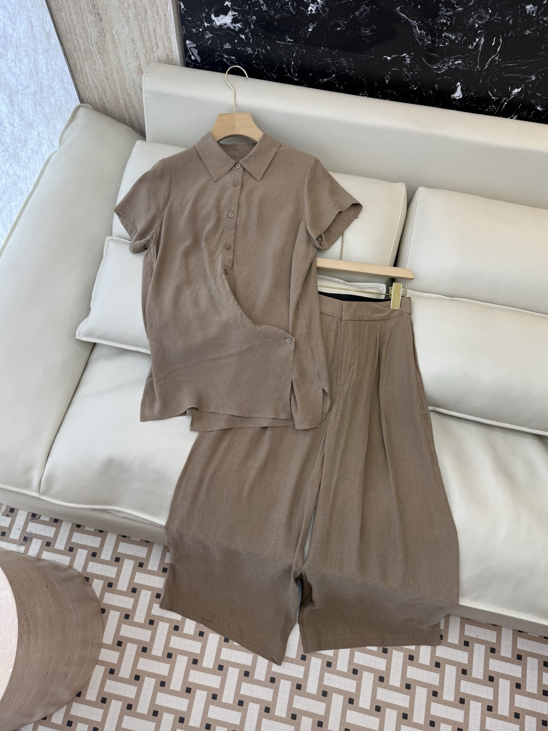 NO:829876,YJJ022# New suit factory P sand washed cupro silk short-sleeved top and trousers suit two colors SMLXL, women's clothing, T-shirt,19860909YJJ022#新款套装工厂P 砂洗铜氨丝 短袖上衣长裤套装 两色 SMLXL,女装,T-shirt,,Women's clothing