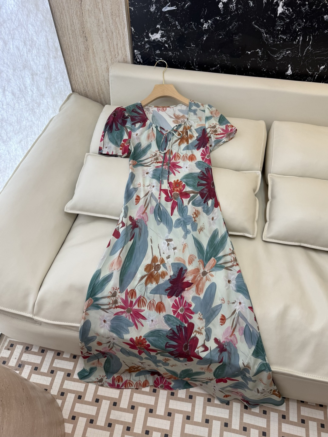 NO:829926,YJJ023# New dress factory P silk printed short-sleeved slim dress three colors SMLXL, women's clothing, skirts, T-shirt, real silk,19860909YJJ023#新款连衣裙工厂P 真丝印花短袖修身连衣裙 三色 SMLXL,女装,skirts,T-shirt,real silk,,Women's clothing