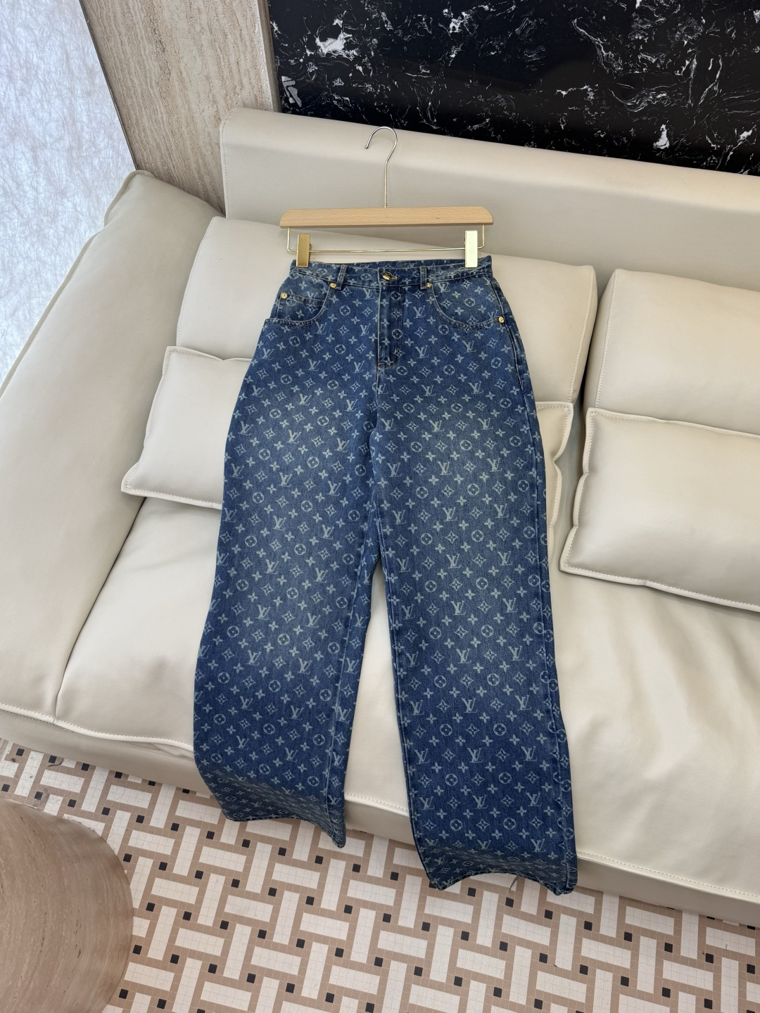 NO:855189,GU059# new jeans P LV presbyopic logo printing long jeans SML,Louis Vuitton-clothing,louis vuitton,louis vuitton,jeans,19860909GU059#新款牛仔裤P LV 老花 logo 印花 长牛仔裤 SML,路易威登-服装,louis vuitton,louis vuitton,jeans,,Women's clothing