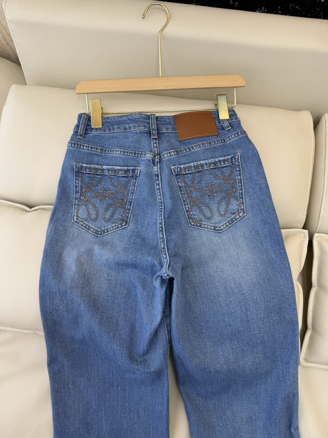 AW080#新款牛仔裤⚠️工厂特批‼️Loewe 牛仔九分裤 蓝色 米白色 26/27/28/29/30