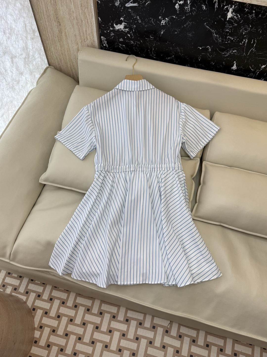 AW084#新款连衣裙⚠️工厂特批‼️PRADA 三角标 短袖条纹 短款 连衣裙 两色图 SM L