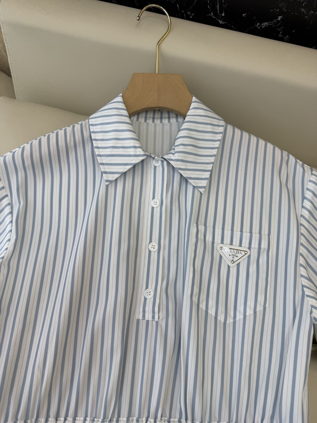 AW084#新款连衣裙⚠️工厂特批‼️PRADA 三角标 短袖条纹 短款 连衣裙 两色图 SM L