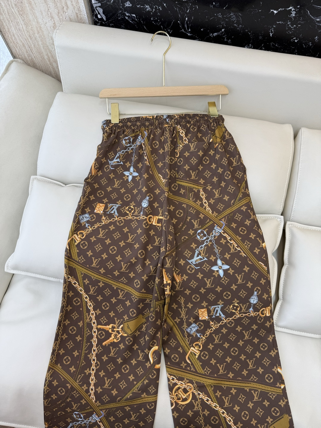 AW087#新款裤子⚠️工厂特批‼️L V 链条印花老花logo印花长裤 两色 SML