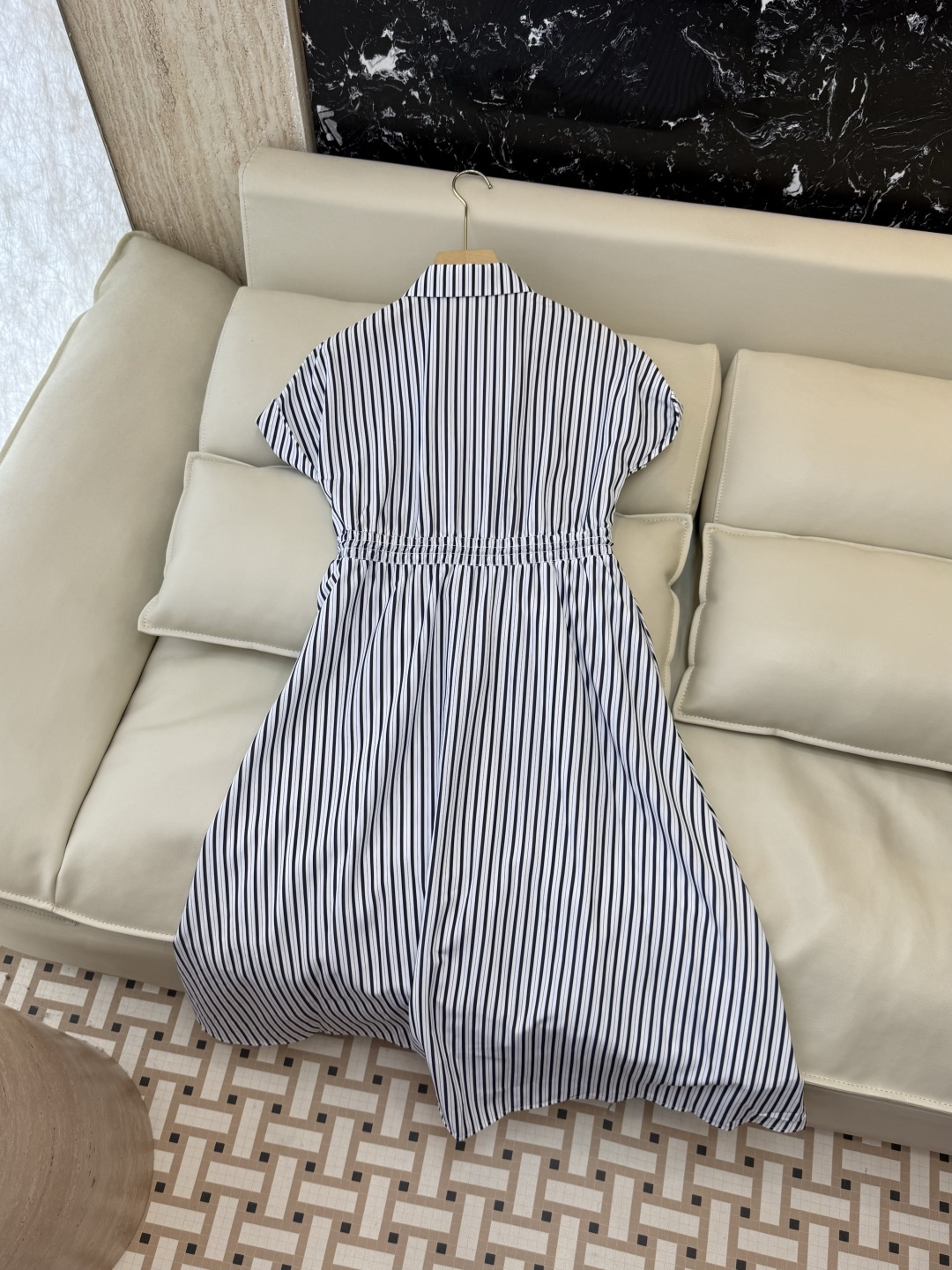 AW085#新款连衣裙⚠️工厂特批‼️PRADA 三角标 短袖条纹 长款 连衣裙 两色图 SM L