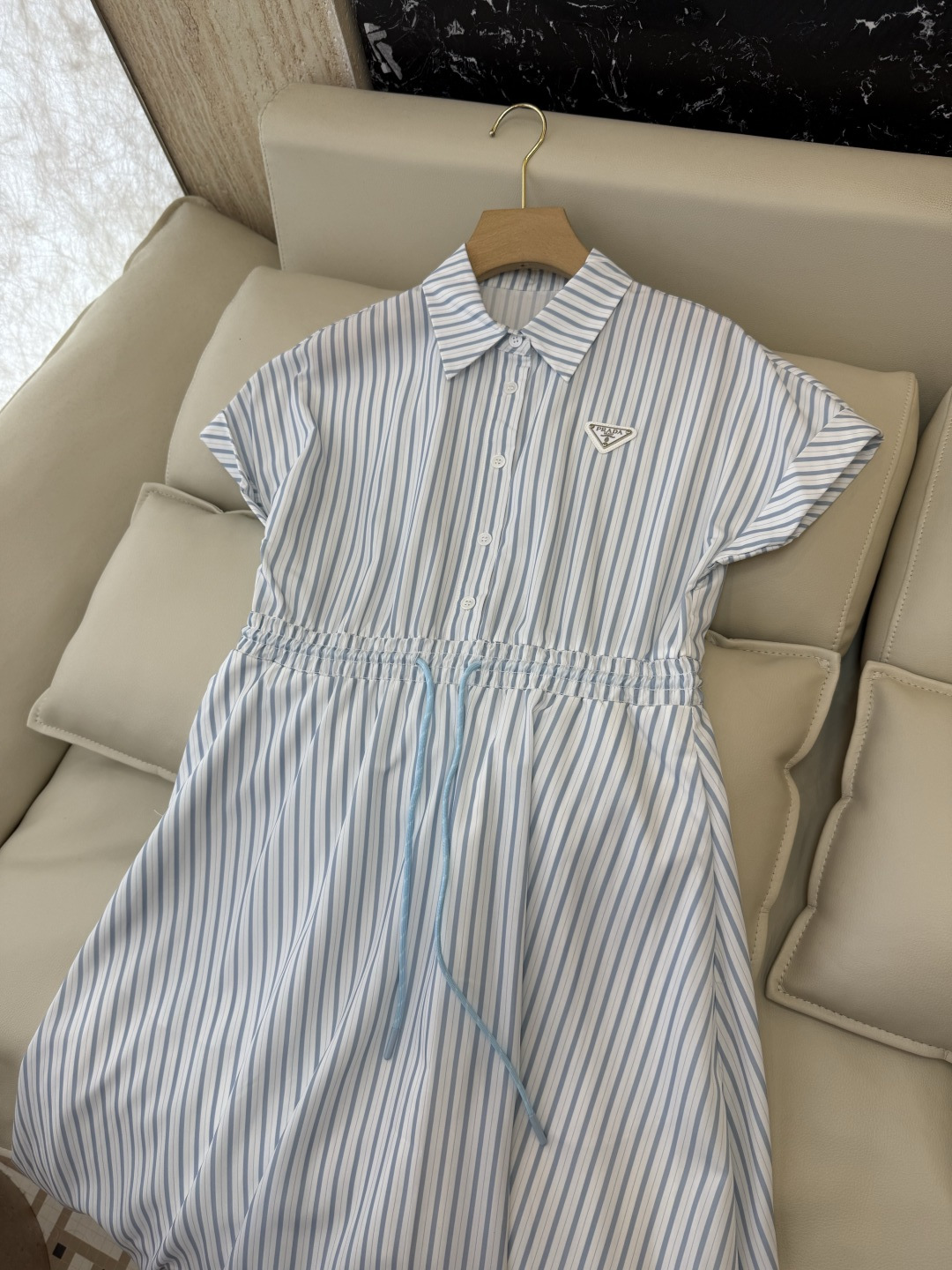AW085#新款连衣裙⚠️工厂特批‼️PRADA 三角标 短袖条纹 长款 连衣裙 两色图 SM L