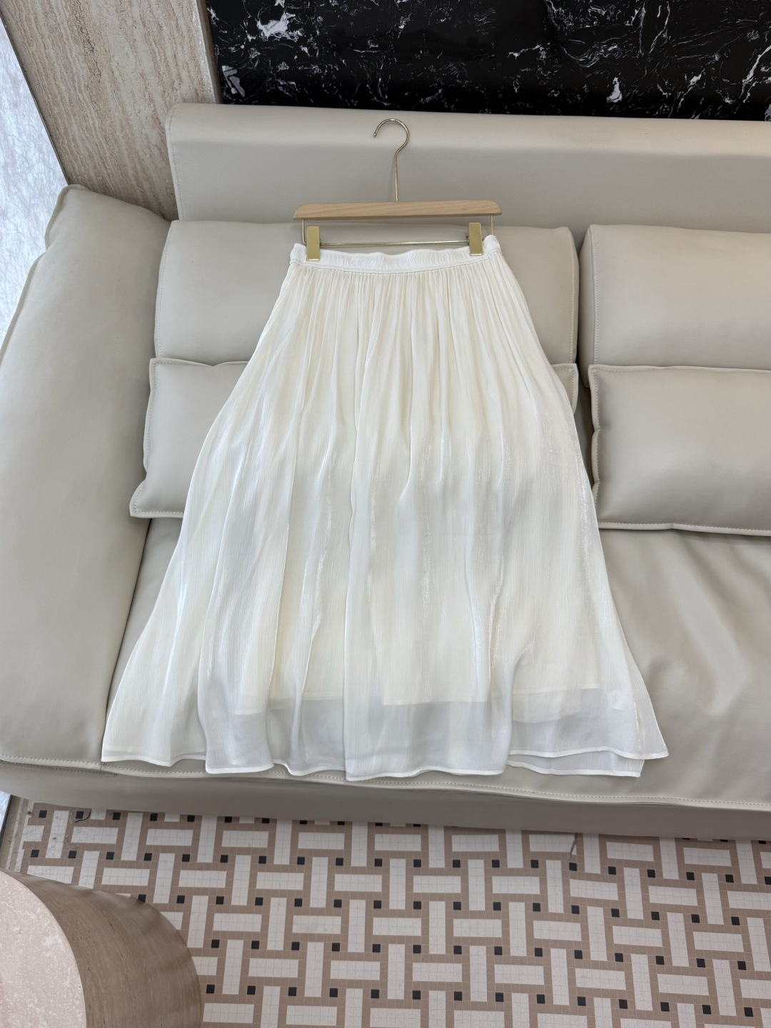 NO:857382,QD8104# new skirt BC Ambilight pleated skirt three colors SMLXL, women's clothing, skirts,19860909QD8104#新款半裙 BC 流光溢彩 百褶半裙 三色 SMLXL,女装,skirts,,Women's clothing