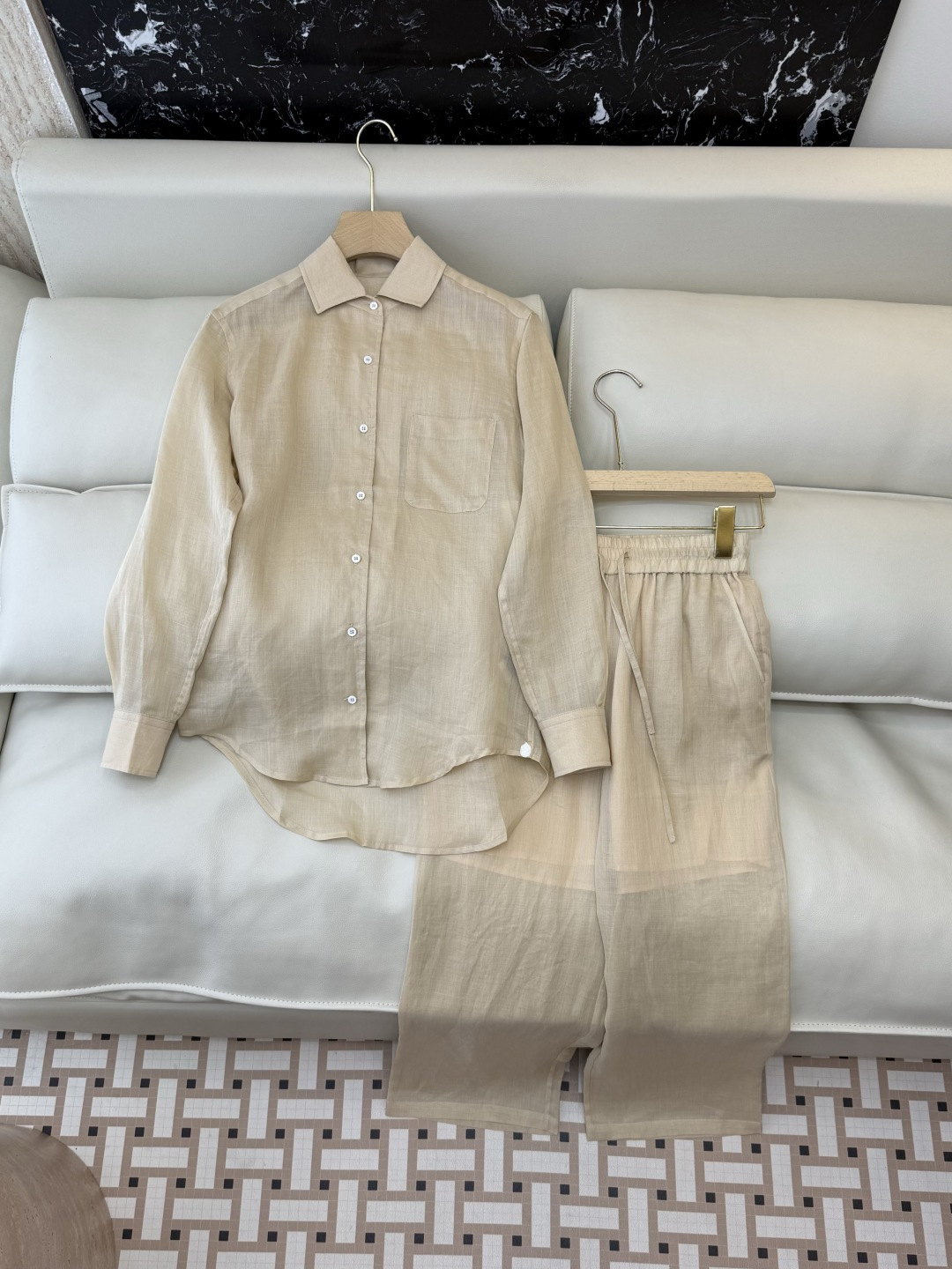 NO:855076,QD8023+8127# New suit LP ramie embroidered long-sleeved shirt and trousers suit apricot navy 36/38/40/42, women's clothing, loro piana, shirts,19860909QD8023+8127#新款套装 LP 苎麻 绣花长袖衬衫长裤套装 杏色 藏蓝色 36/38/40/42,女装,loro piana,shirts,,Women's clothing