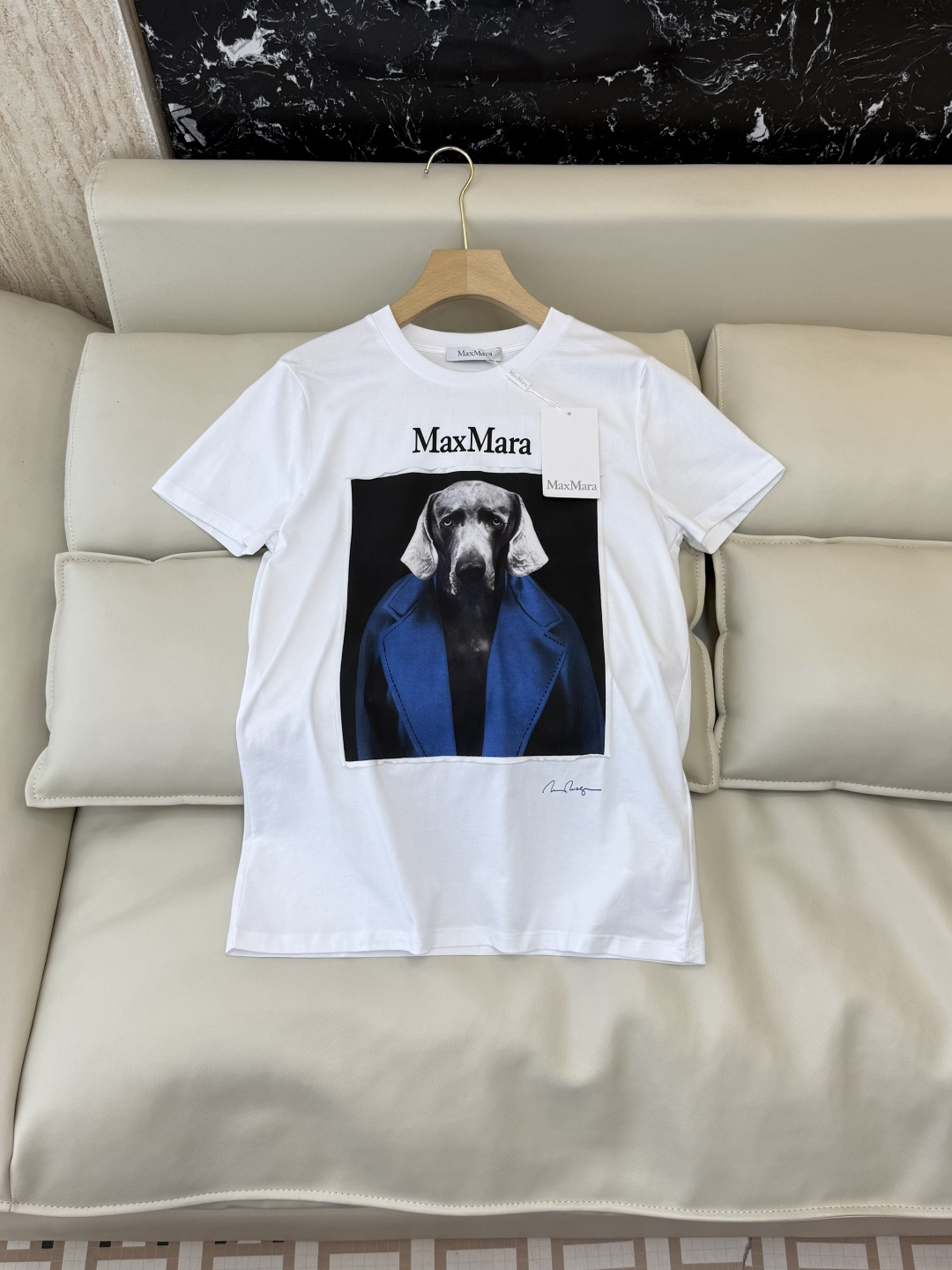 NO:857257,QG0234# New T-shirt Max mara hound print dog head short-sleeved T-shirt SML, Max Mara-clothing, T-shirt, tees, t-shirt,19860909QG0234#新款T恤 Max mara 猎犬印花狗头 短袖T恤 SML,麦丝玛拉-服装,T-shirt,tees，t-shirt,,Women's clothing