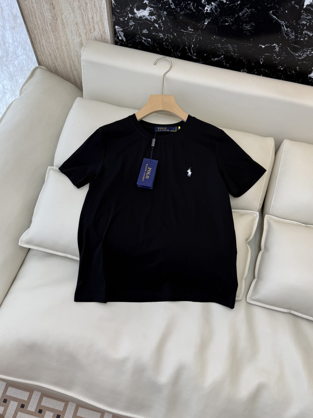 NO:857239,A# new T-shirt Polo embroidered small logo minimalist round neck short-sleeved T-shirt 4 colors SML, women's clothing, T-shirt, tees, t-shirt,19860909A#新款T恤 Polo 绣小标 极简圆领 短袖T恤 4色 SML,女装,T-shirt,tees，t-shirt,,Women's clothing