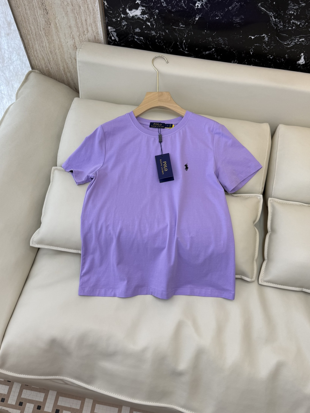 NO:857259,A# new T-shirt Polo embroidered small logo minimalist round neck short-sleeved T-shirt 4 colors SML, women's clothing, T-shirt, tees, t-shirt,19860909A#新款T恤 Polo 绣小标 极简圆领 短袖T恤 4色 SML,女装,T-shirt,tees，t-shirt,,Women's clothing