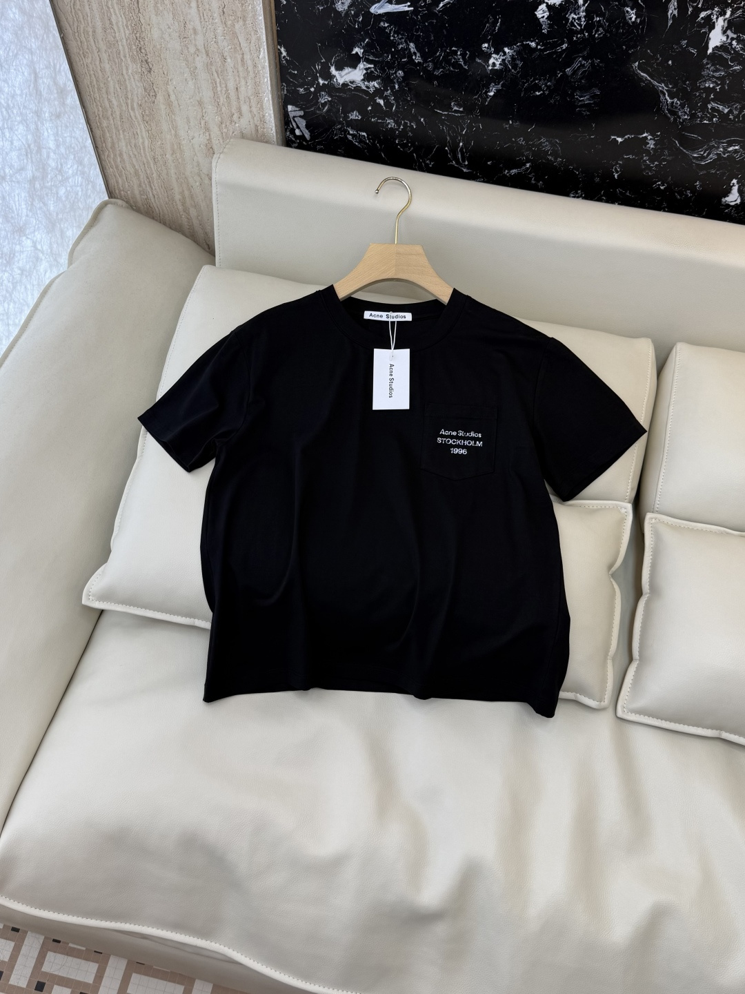 NO:857219,A# new T-shirt Acne minimalist letters round neck short-sleeved T-shirt white black SML, women's clothing, acne studios, T-shirt, tees, t-shirt,19860909A#新款T恤 Acne 极简字母 圆领 短袖T恤 白色 黑色 SML,女装,acne studios,T-shirt,tees，t-shirt,,Women's clothing